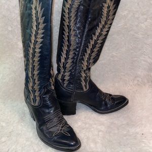 Beautiful Vintage cowboy boots